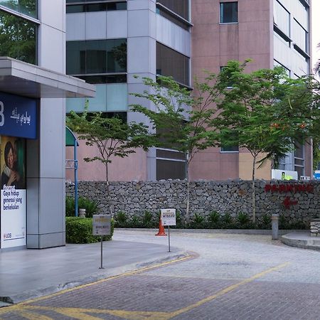 Lighthouse Hotel & Shortstay @ Damansara Uptown Petaling Jaya Exterior photo