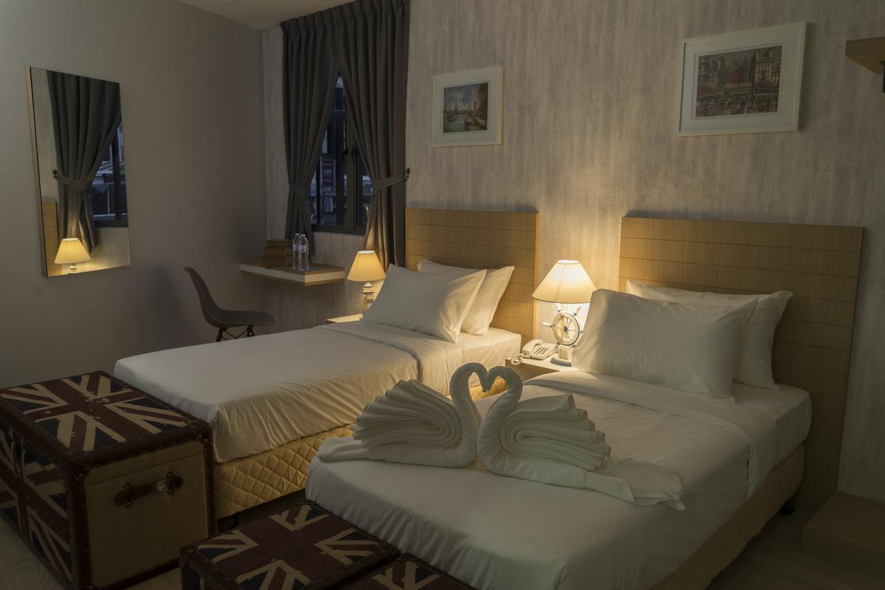 Lighthouse Hotel & Shortstay @ Damansara Uptown Petaling Jaya Exterior photo