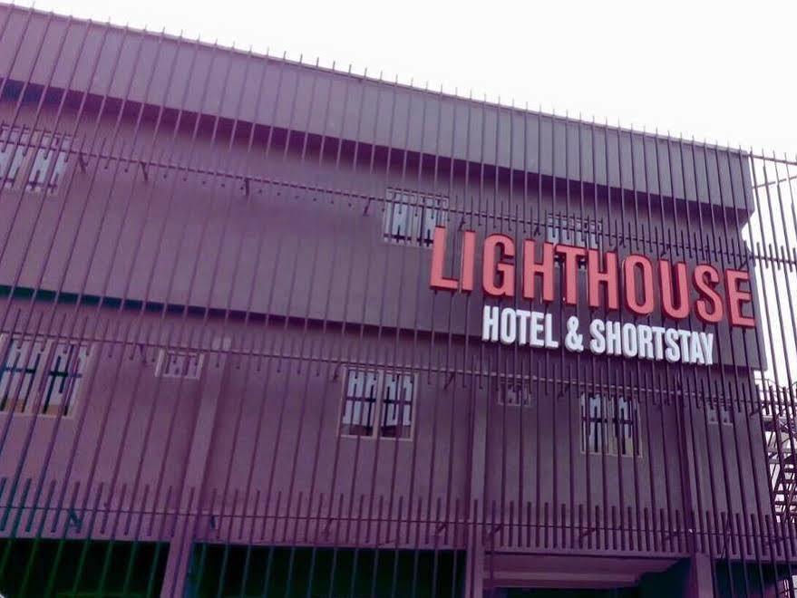 Lighthouse Hotel & Shortstay @ Damansara Uptown Petaling Jaya Exterior photo