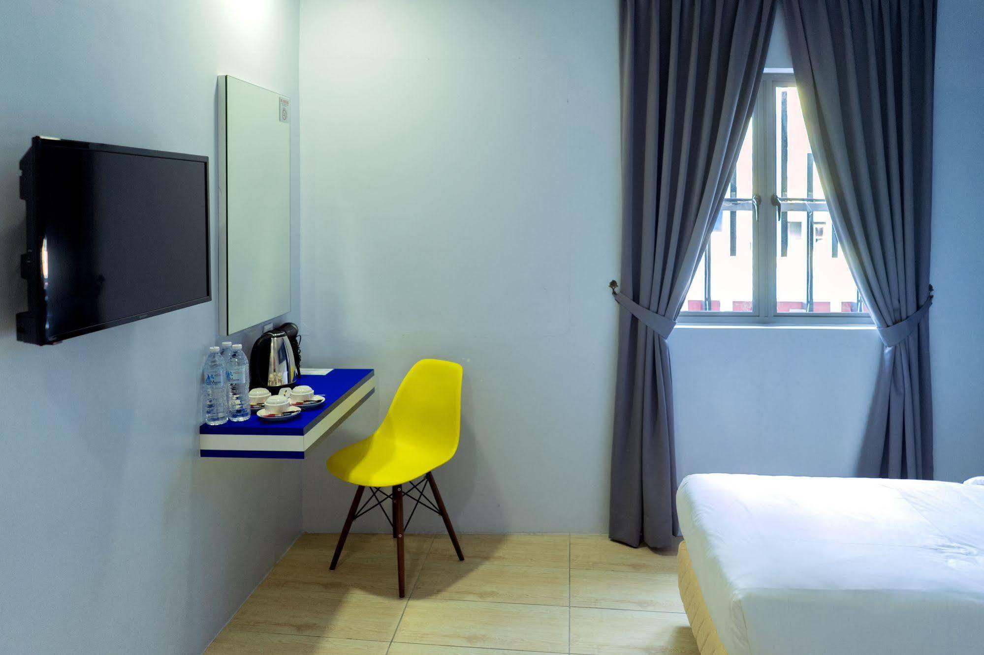 Lighthouse Hotel & Shortstay @ Damansara Uptown Petaling Jaya Exterior photo