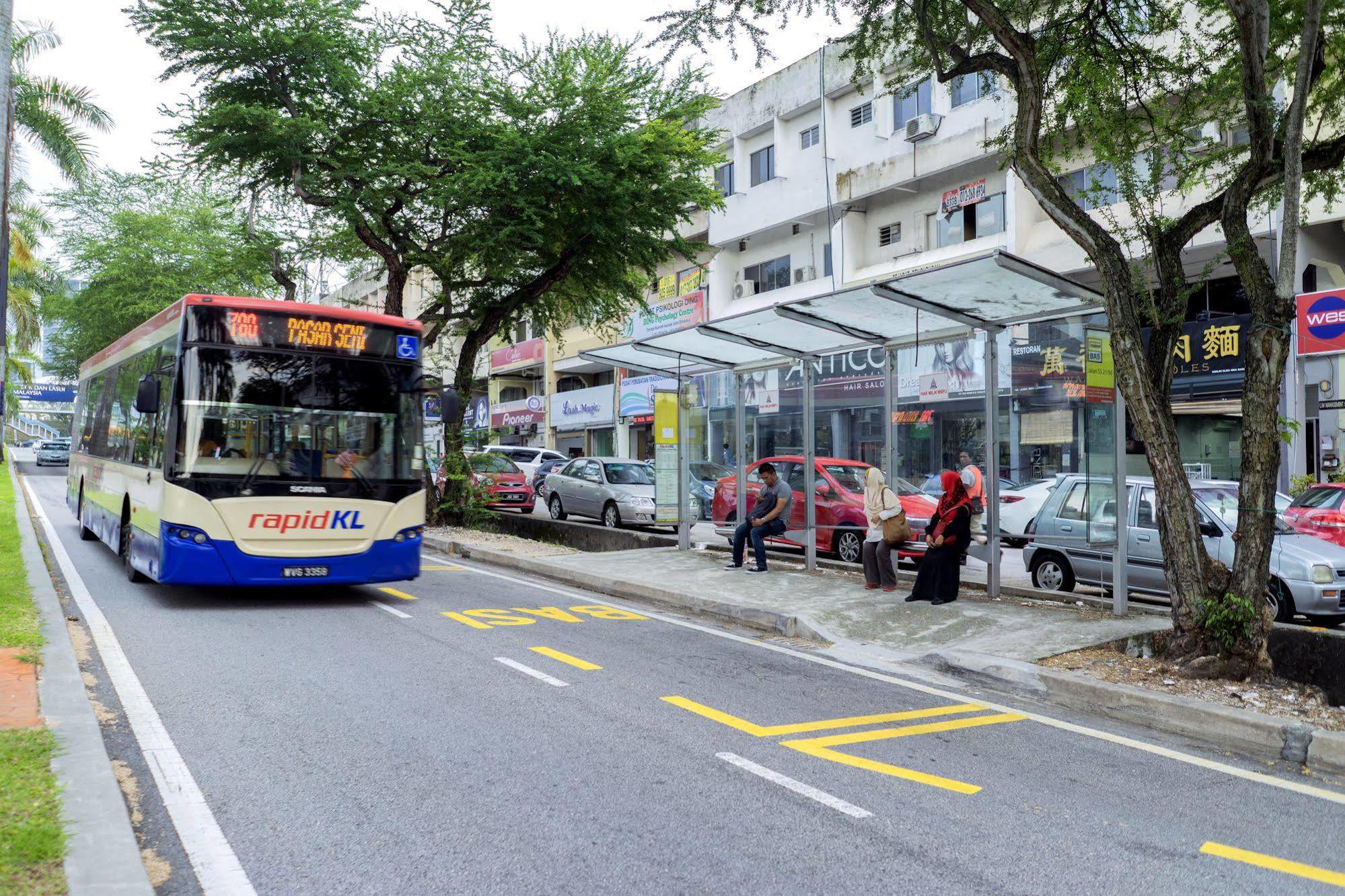 Lighthouse Hotel & Shortstay @ Damansara Uptown Petaling Jaya Exterior photo
